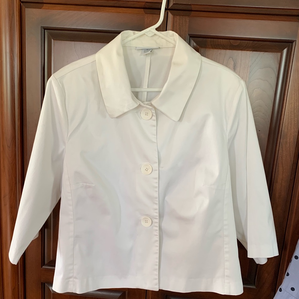 Dress barn white 3/4 sleeve jacket